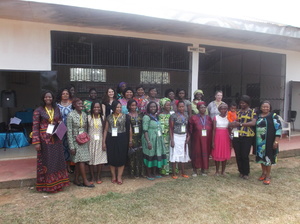Les femmes résistent l'huile de palme industrielle (Photo : JVE-Cameroun)