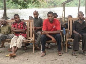 Trabajadores de Feronia en Lokutu. RIAO 2016