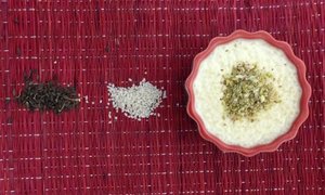 Les banques de semences des petits producteurs préservent du riz kalajari, dans un contexte où les aliments de populations autochtones sont en train de disparaître rapidement. (The Guardian/Bijal Vachharajani)