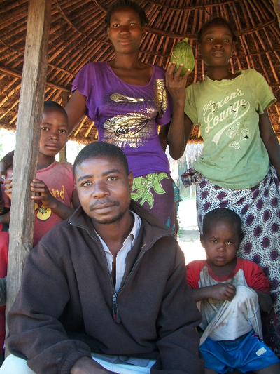 Carbon trading and REDD+ in Mozambique: farmers ‘grow’ carbon for the benefit of polluters -image