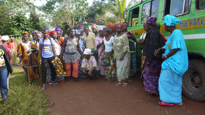 Sierra Leone : La police empêche une manifestation pacifique des femmes victimes de la palmeraie de SOCFIN -image